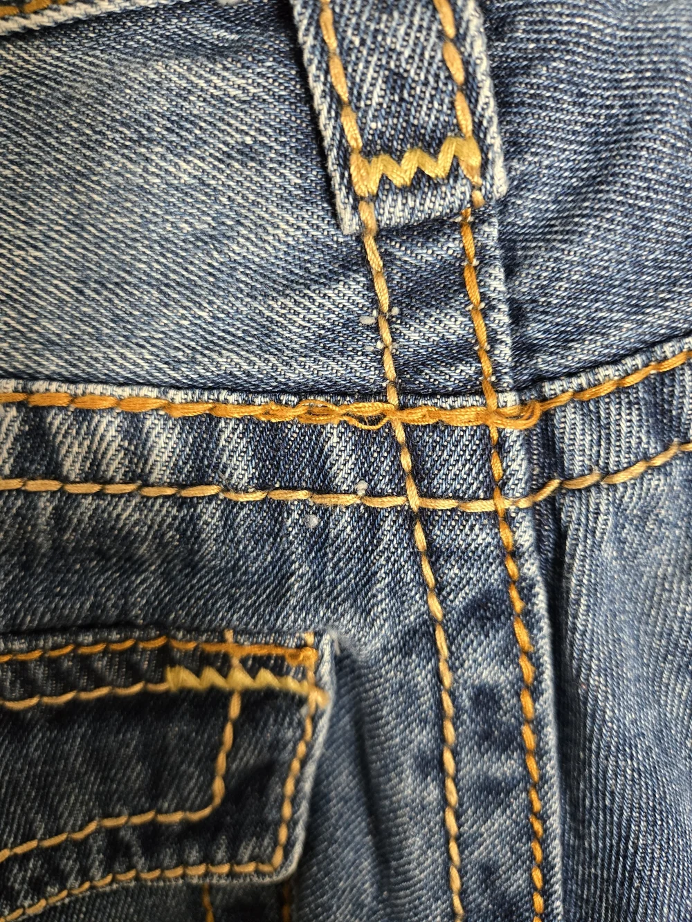 Vintage ​True Religion Big T Low Slung Baggy Relaxed-Fit Size 27-28 - Picture 10 of 11